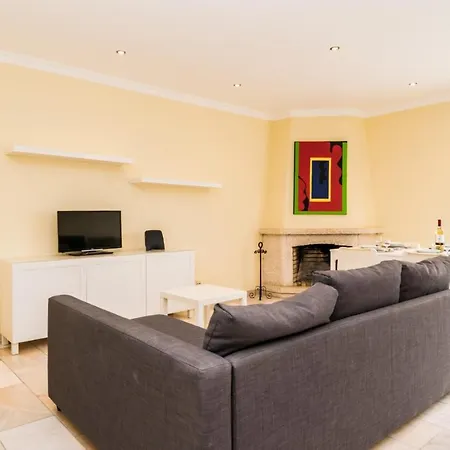 Apartamento Akisol Emerald Ii